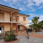 Casa Camelia