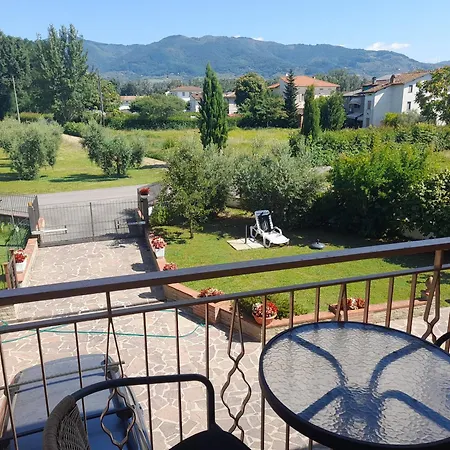 Holiday home Casa Camelia Capannori